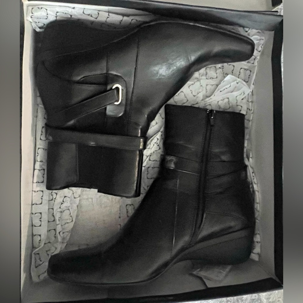 LizClaiborne Flex Boots 👩👢
